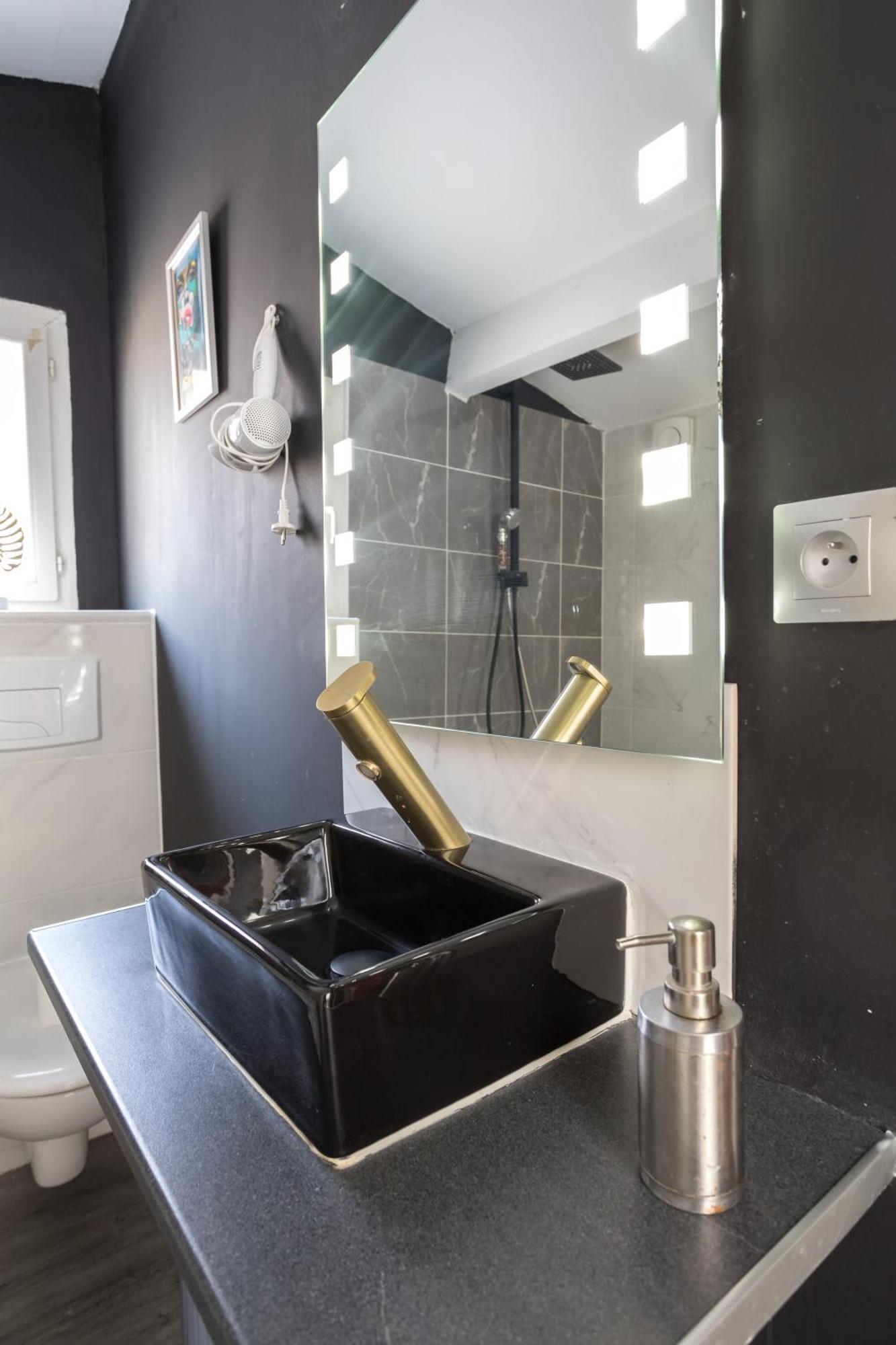 Jacuzzi Terrasse Centre Ville Narbonne Chambre 4 Esterno foto